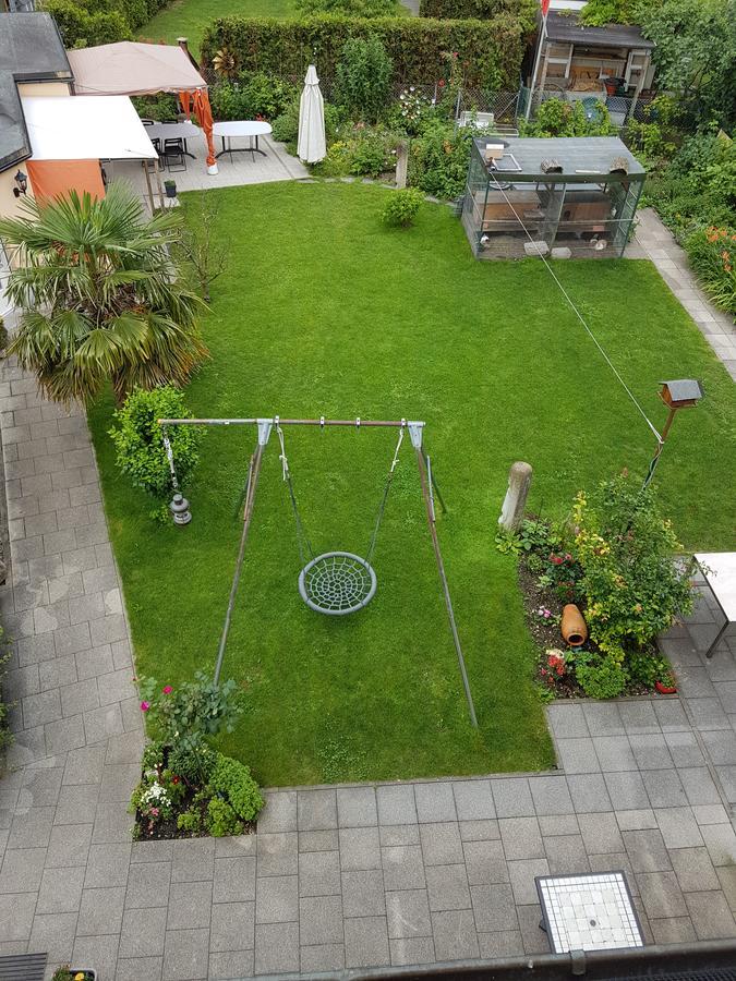 Niros Bed & Breakfast Birsfelden Buitenkant foto